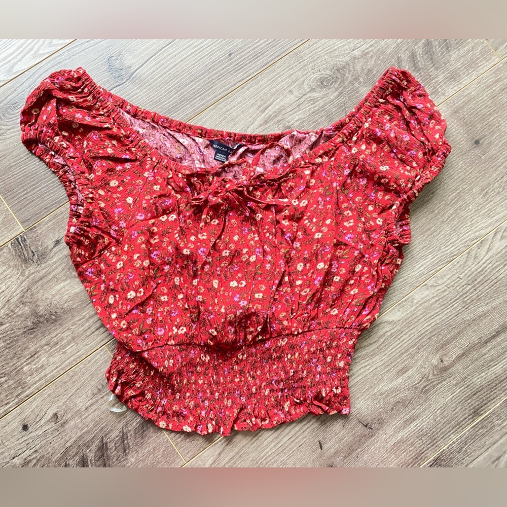 American Eagle red floral smock ditsy blouse NWT short sleeve cap sleeve